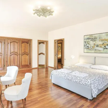 Holiday home Oleandro